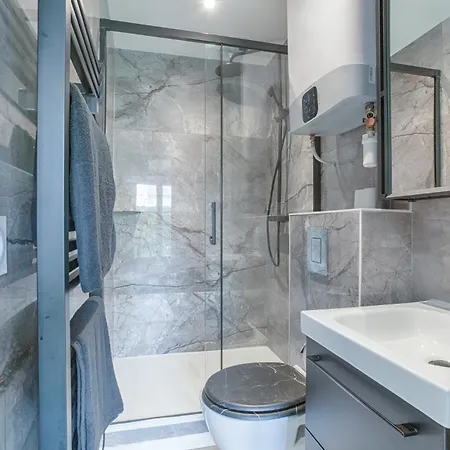 Studio Neuf Avec Jardin Prive Apartament